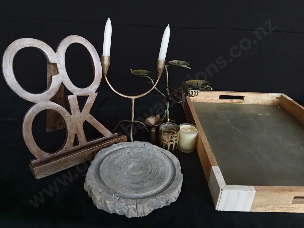 ASSORTED DECORATIVE ITEMS Image 1++
