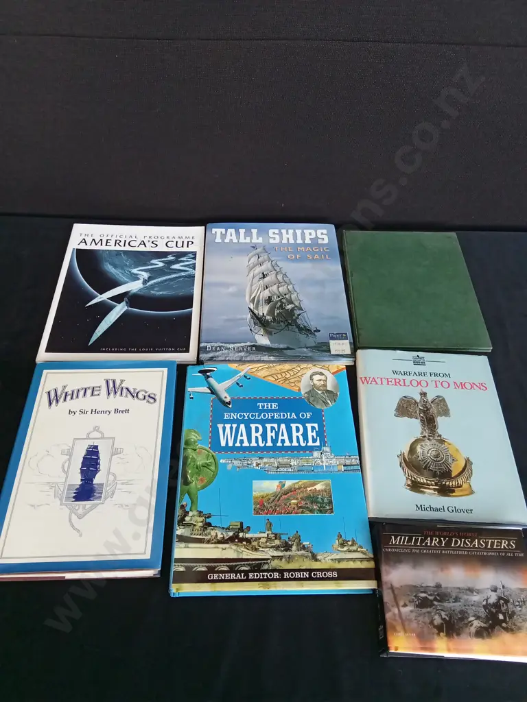 7 BOOKS Image 1++