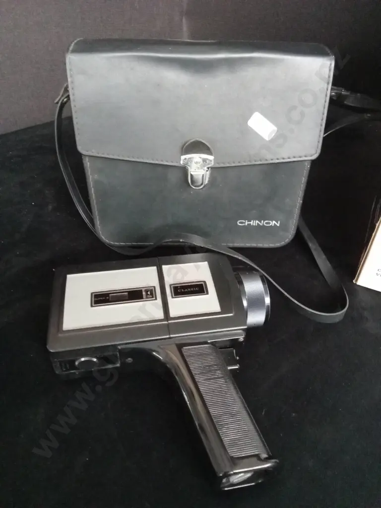 CHINON SUPER 8 IN CASE AND CROSLEY EXECUTIVE PORTABLE TURNTABLE Image 1++