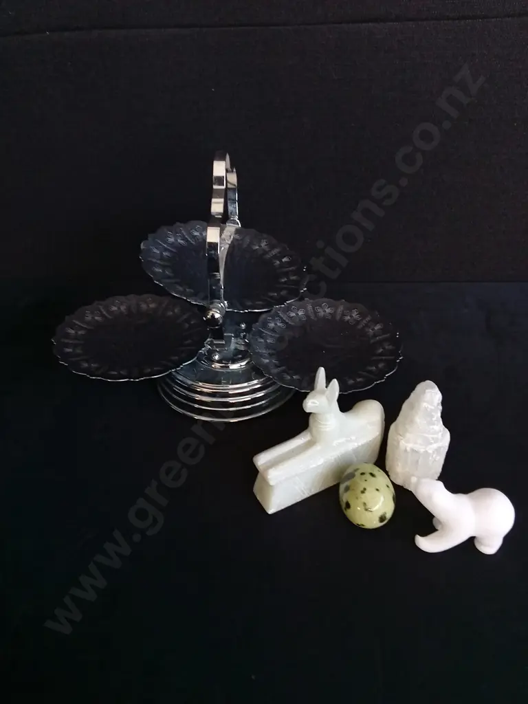 MIX OF DECORATIVE ITEMS Image 1++