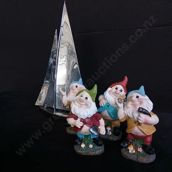 5 PIECES HOME DECOR