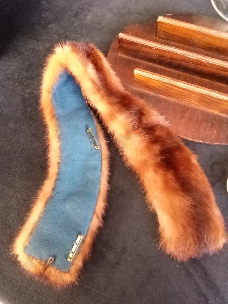 ASSORTED DECORATIVE ITEMS Image 1++