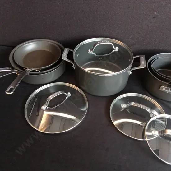 11 PIECES CIRCULON POTS AND PANS SET