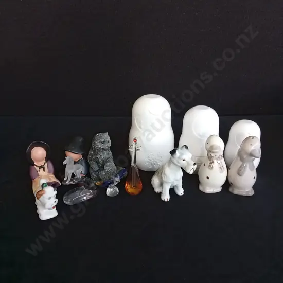 ASSORTED DECORATIVE ITEMS