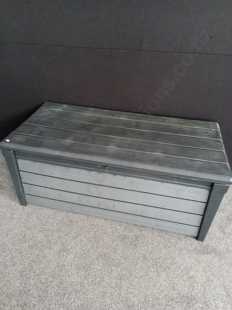 KETER OUTDOOR STORAGE BOX D69CM H60CM L1.45M WITH 2 OUTDOOR CUSHIONS INSIDE Image 1++