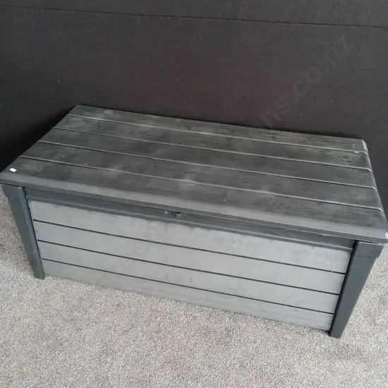 KETER OUTDOOR STORAGE BOX D69CM H60CM L1.45M WITH 2 OUTDOOR CUSHIONS INSIDE