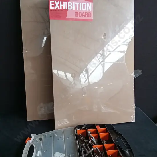 2 EXHIBITION BOARDS AND PLASTIC CASE TAP AND DIE SET