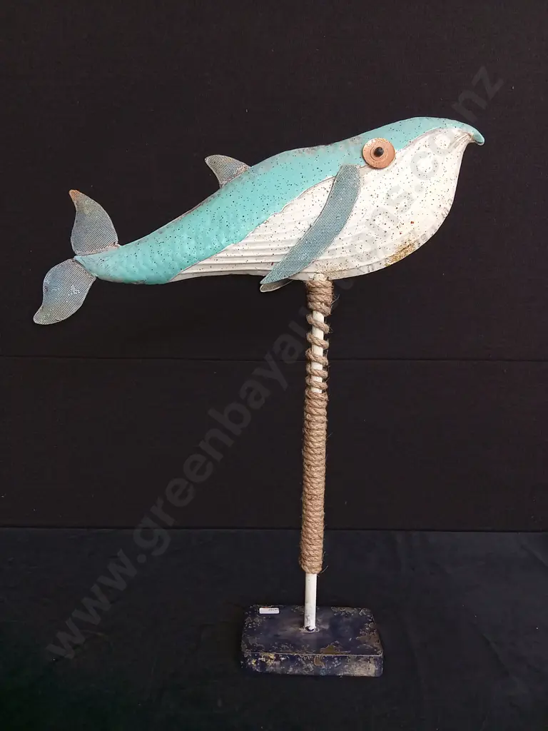 BRAND NEW WHALE FIGURINE H64CM Image 1++