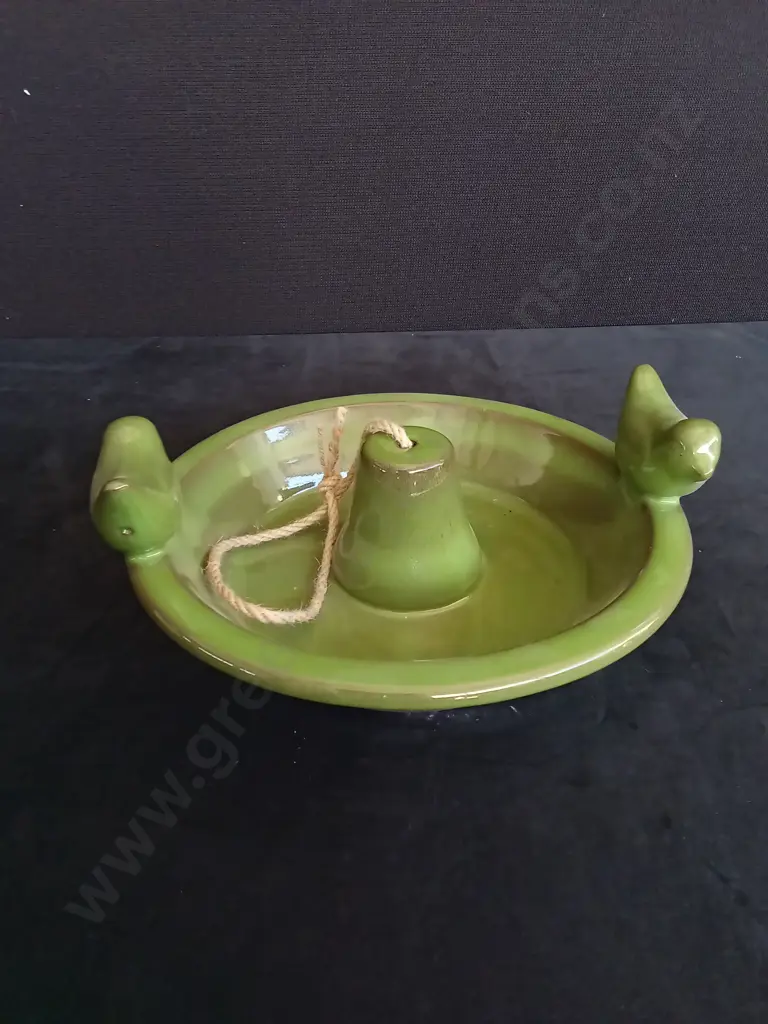 TAKASHO GREEN HANGING BIRD FEEDER Image 1++