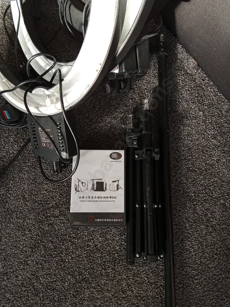 4 PIECES RING LIGHTS, PHOTOGRAPHY LIGHTING Image 1++