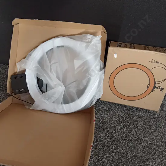 2 BRAND NEW RING LIGHTS