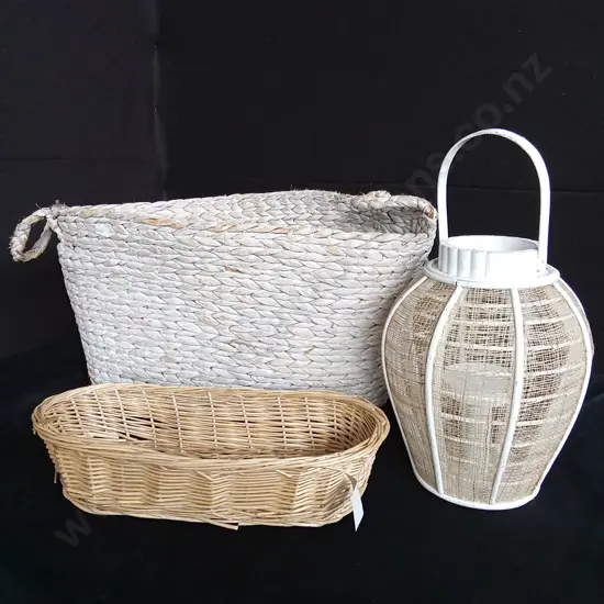 2 BASKETS AND A LANTERN
