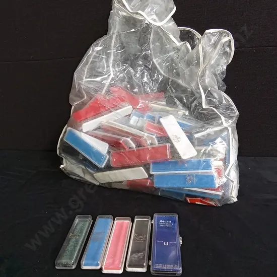 BAG OF ASSORTED SOUVINER SPOON DISPLAY CASES