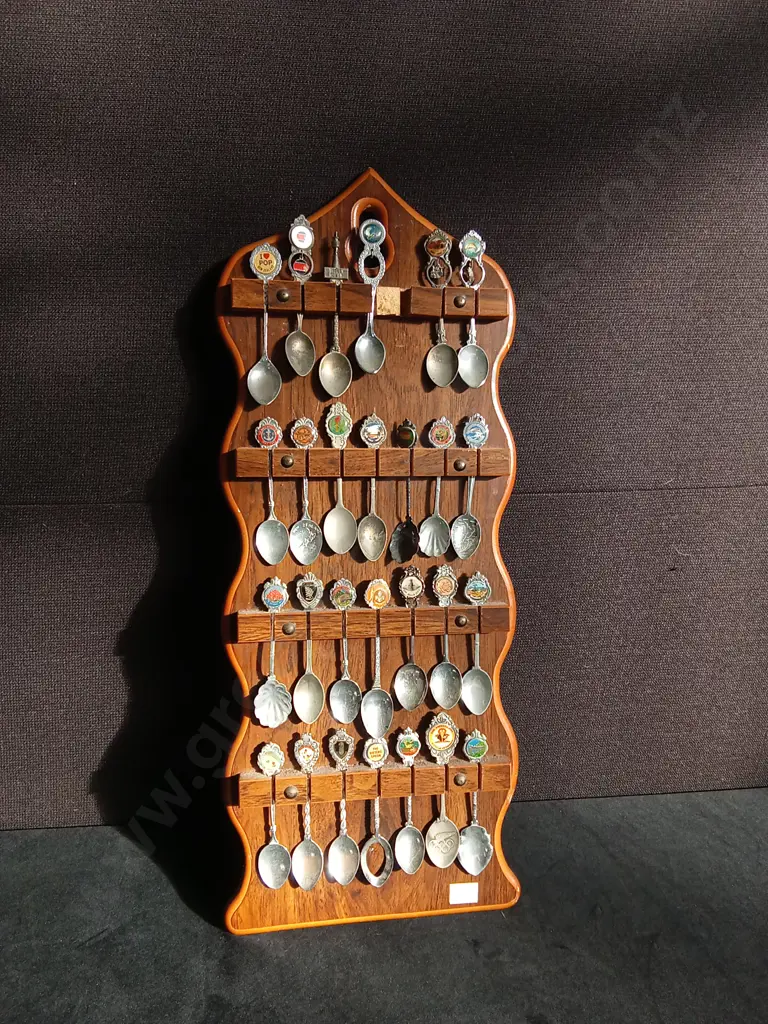VINTAGE SOUVENIR SPOON COLLECTION WITH WOODEN DISPLAY, SLIGHTLY DAMAGED Image 1++