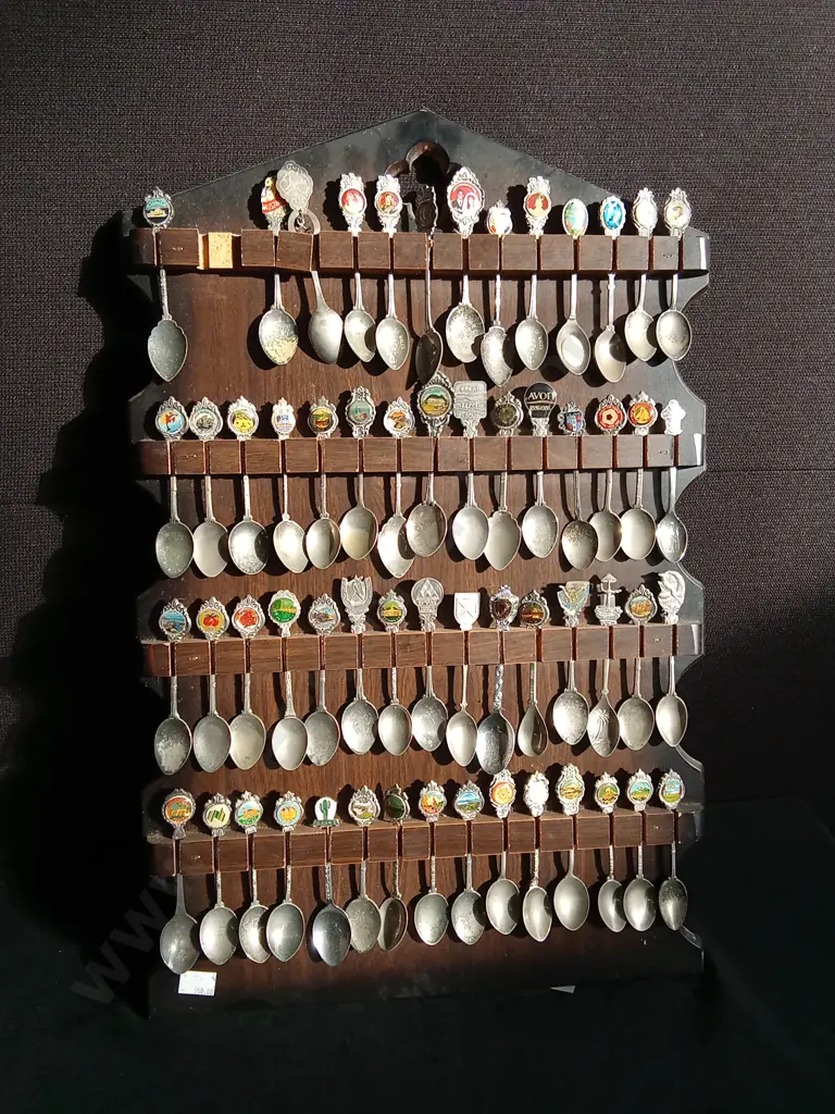 VINTAGE SOUVENIR SPOON COLLECTION WITH WOODEN DISPLAY, SLIGHTLY DAMAGED Image 1++