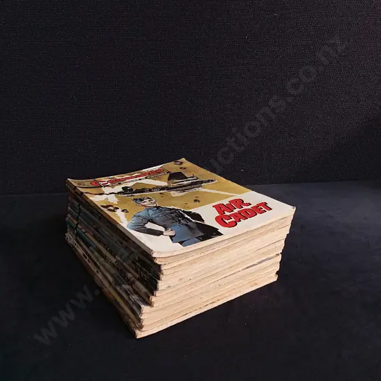 15 PIECES VINTAGE COMMANDO WAR COMICS NO 900-927