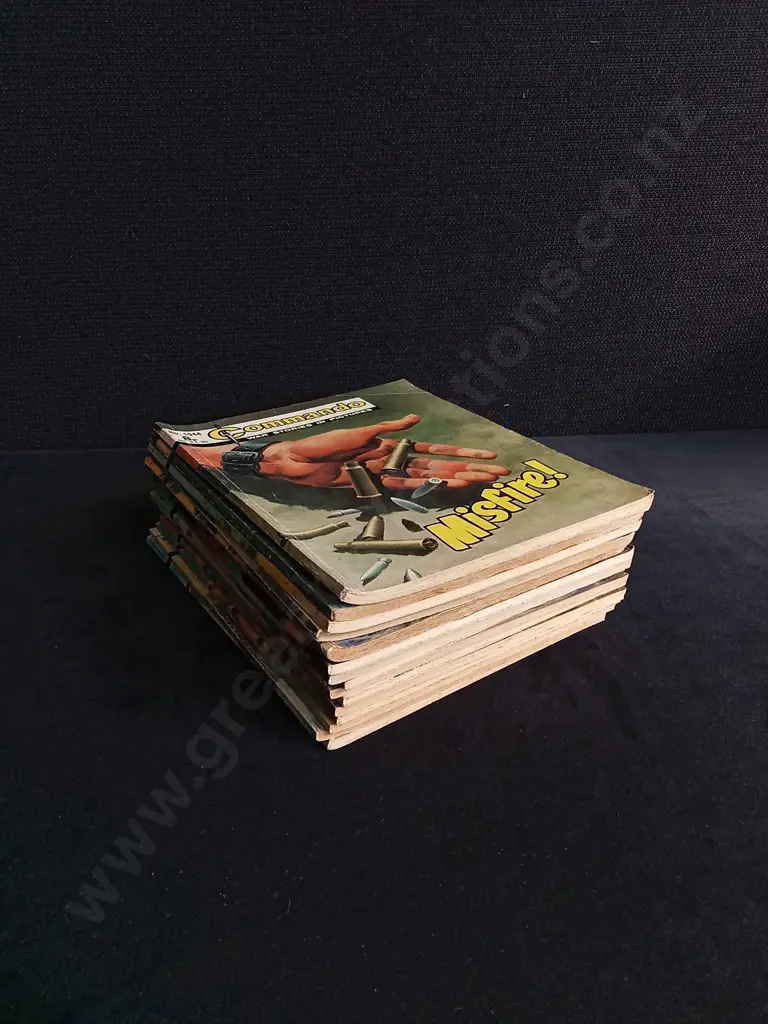 15 PIECES VINTAGE COMMANDO WAR COMICS NO 1044-1062 Image 1++