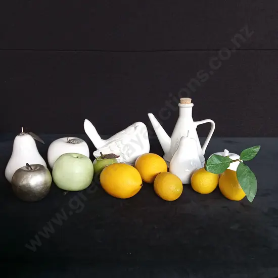 ASSORTED HOME DECOR ITEMS
