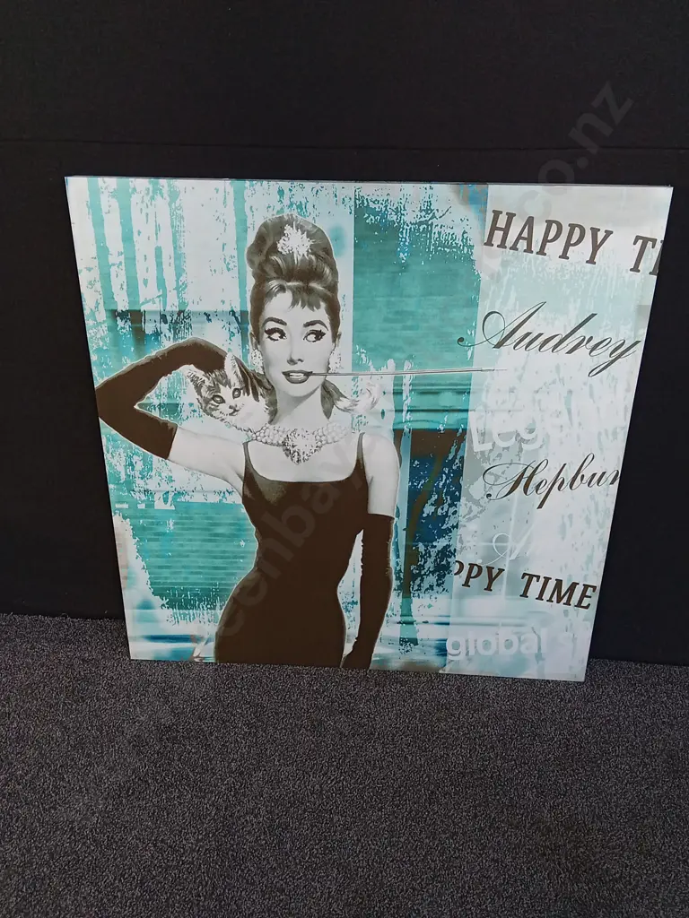 CANVAS WITH AUDREY HEPBURN 1M X 1M Image 1++