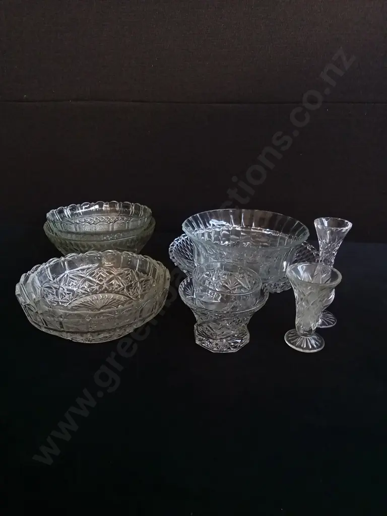 MIX OF GLASSWARE Image 1++