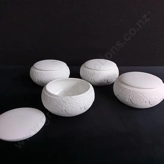 4 PIECES TRINKET DISHES WITH LIDS
