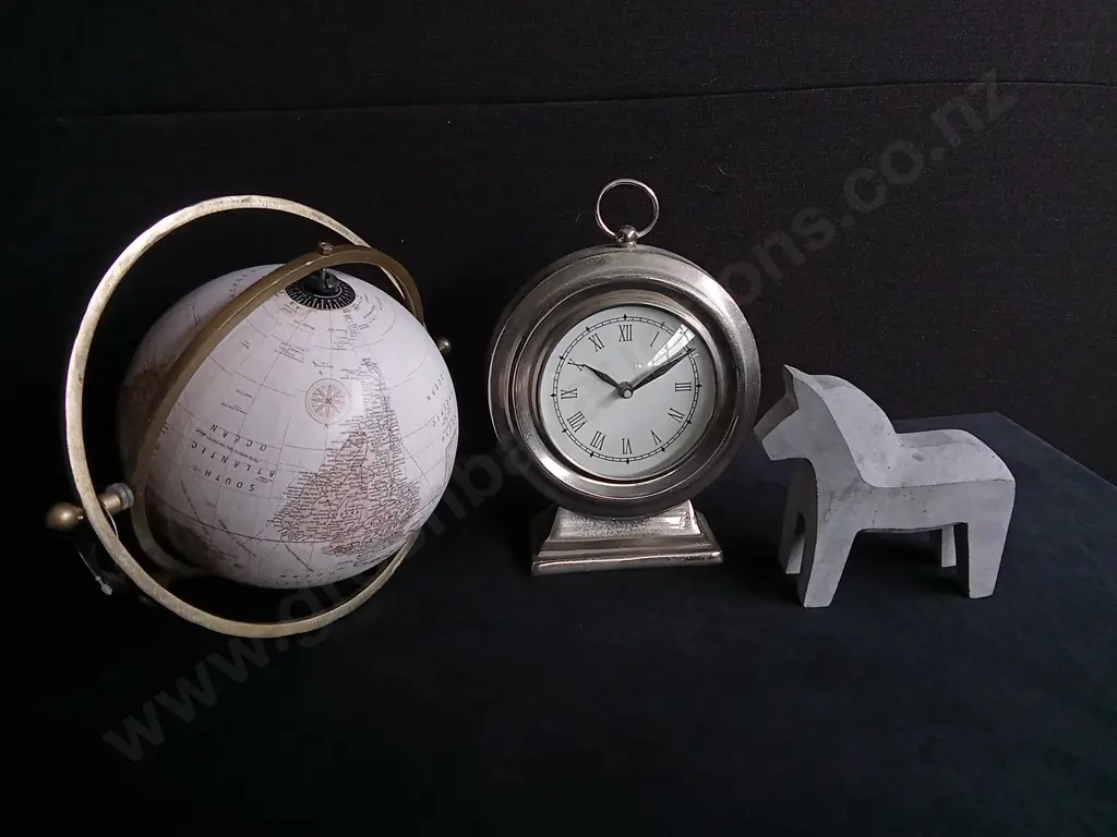 3 PIECES HOME DECOR Image 1++