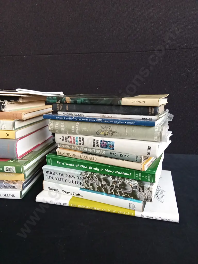 BOOKS ON NATURE AND NEW ZEALAND Image 1++