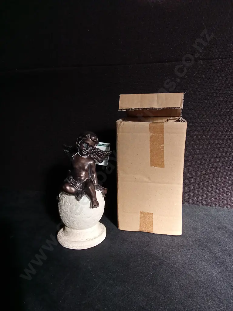 BRAND NEW DECORATIVE CHERUB FIGURE Image 1++