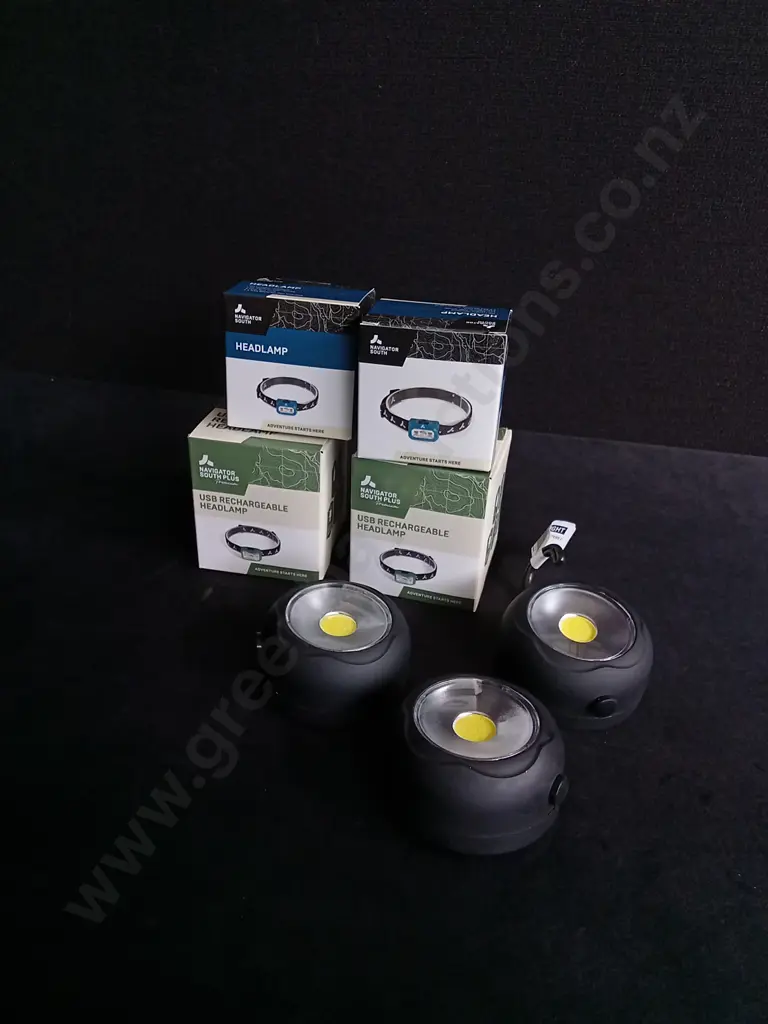 7 PIECES BRAND NEW LAMPS Image 1++