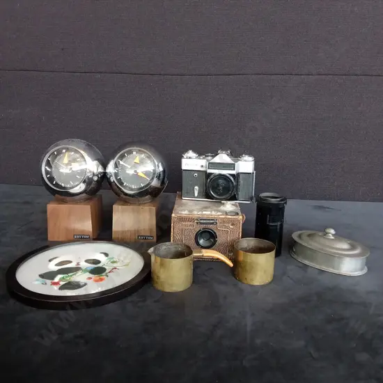 ASSORTED DECORATIVE ITEMS AND VINTAGE CAMERAS