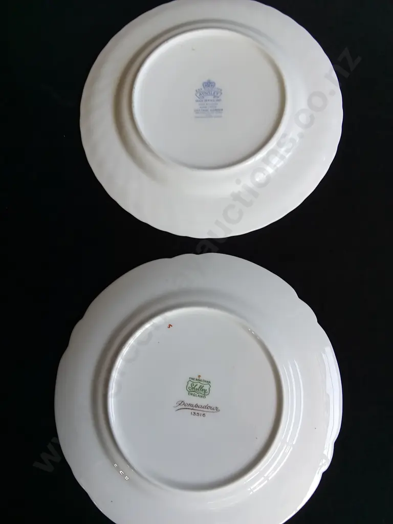 6 PIECES FINE BONE CHINA Image 1++