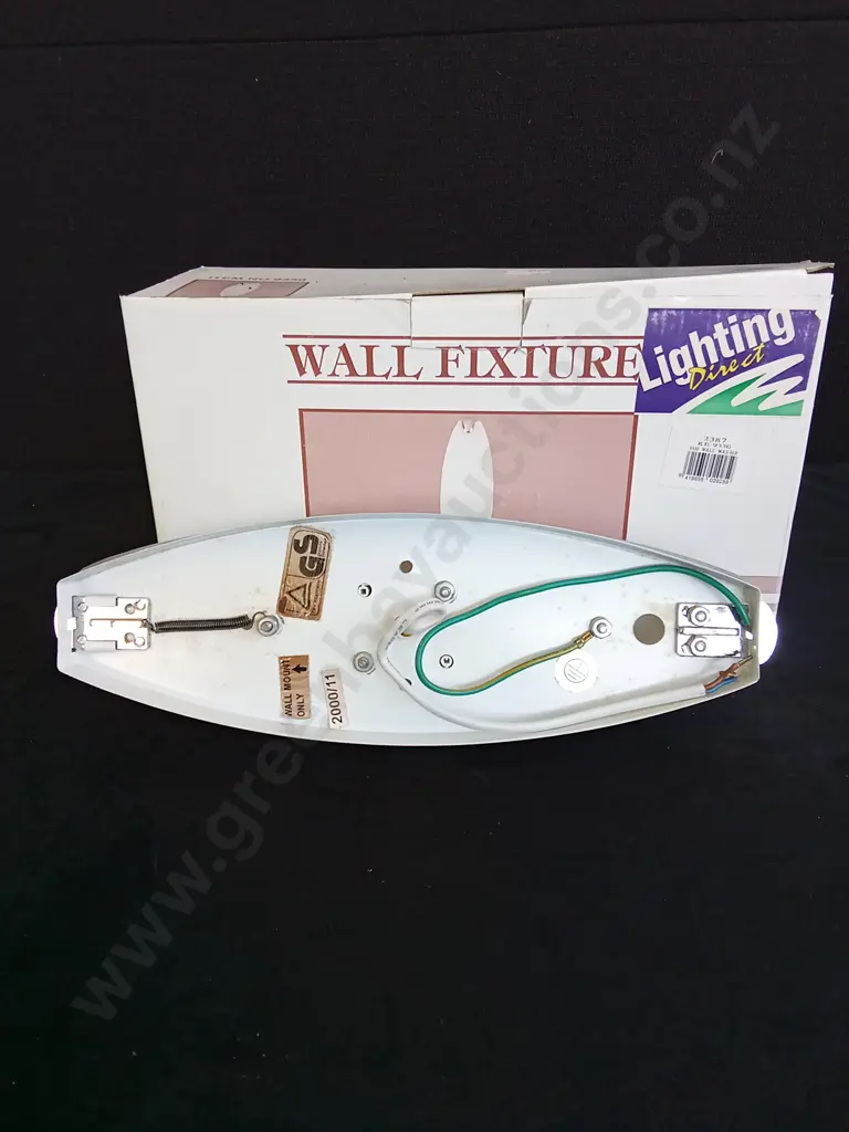 WALL FIXTURE LIGHT Image 1++