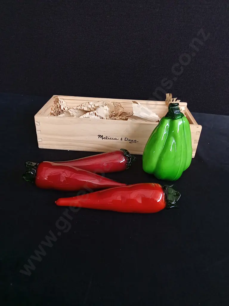 HAND BLOWN GLASS VEGETABLES Image 1++