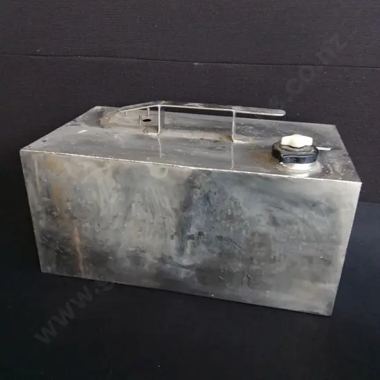 METAL FUEL TANK