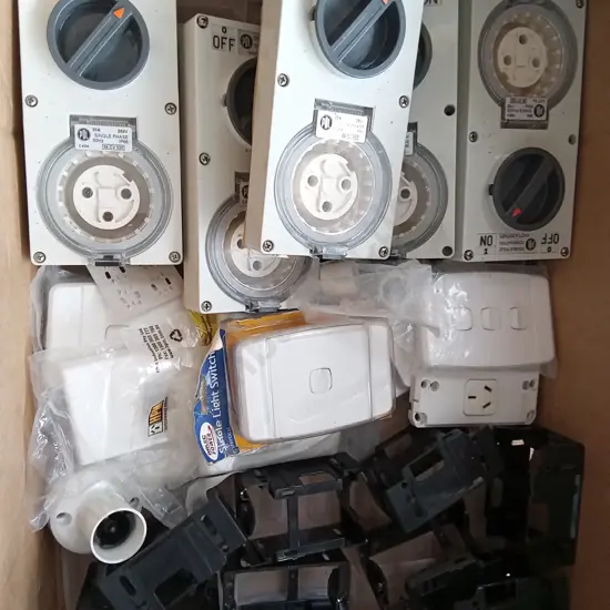 BOX OF MIXED ELECTRICAL SOCKETS