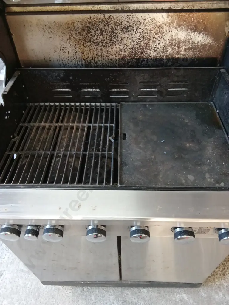 SIMON GAULT 6 BURNER BBQ WITH GLASS VIEWING WINDOW AND SIDE BURNER NO GAS BOTTLE Image 1++
