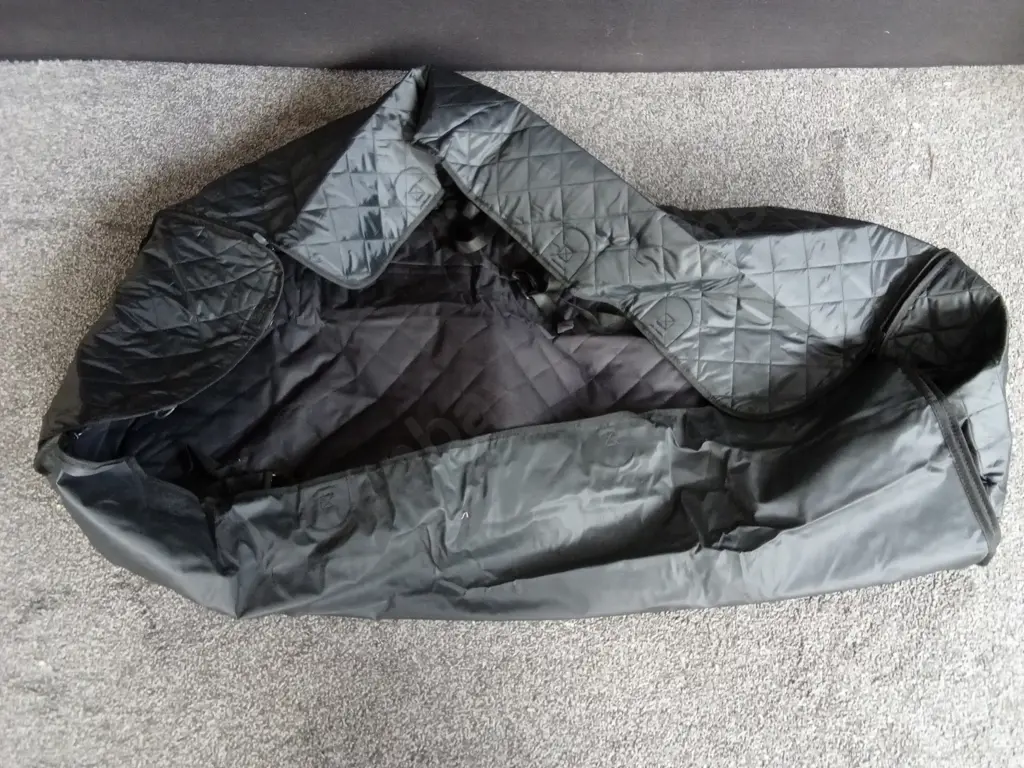 BLACK FOLDABLE STORAGE BAG Image 1++