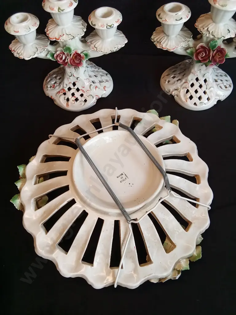 3 PIECES VINTAGE ITALIAN PORCELAIN DECOR Image 1++