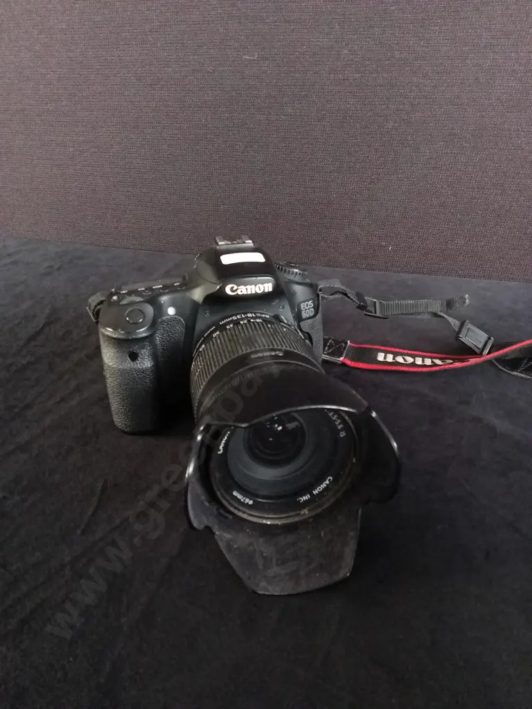 CANON EOS60D DIGITAL SLR CAMERA WITH 18-135MM LENS AND BATTERY - TESTED WORKING Image 1++