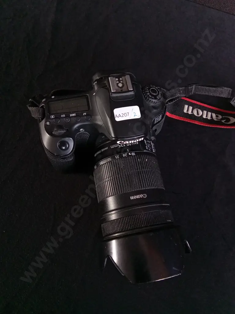 CANON EOS60D DIGITAL SLR CAMERA WITH 18-135MM LENS AND BATTERY - TESTED WORKING Image 1++