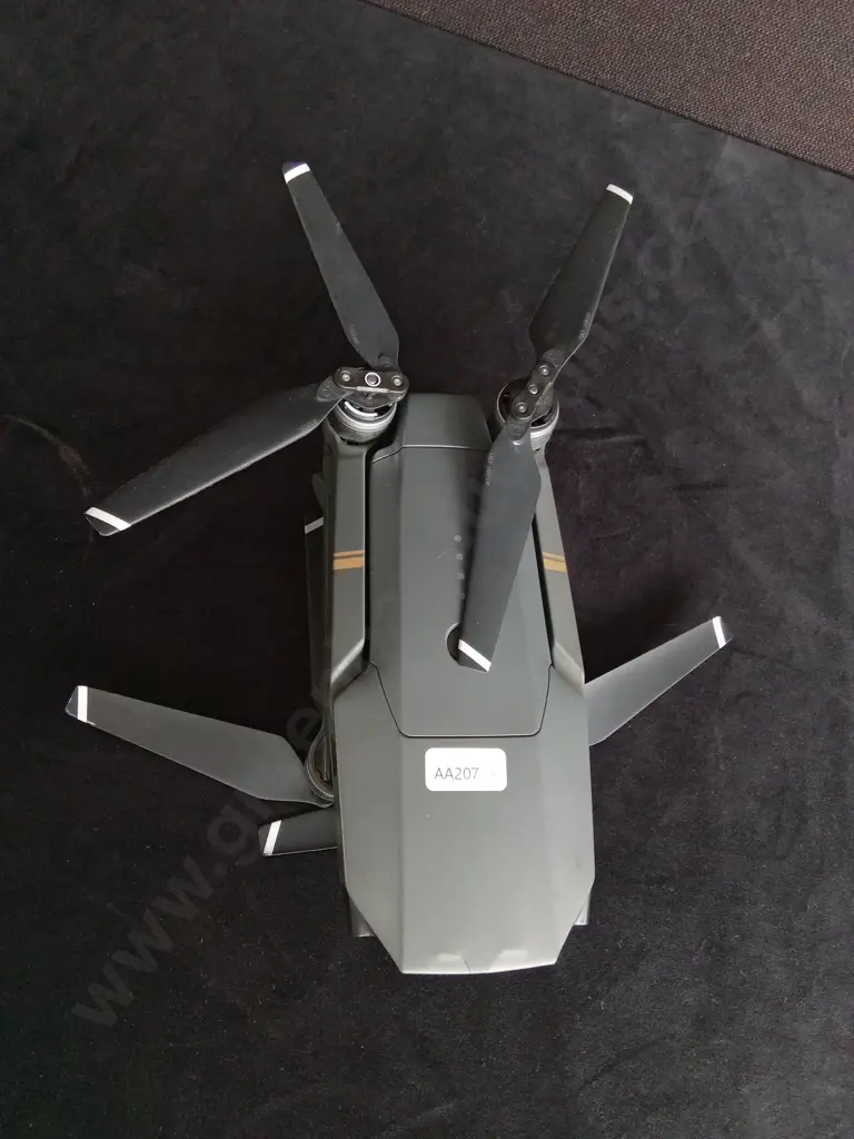 DJI MAVIC PRO DRONE WITH BAG, 2X SPARE BATTERIES, CHARGER + REMOTE CONTROL Image 1++