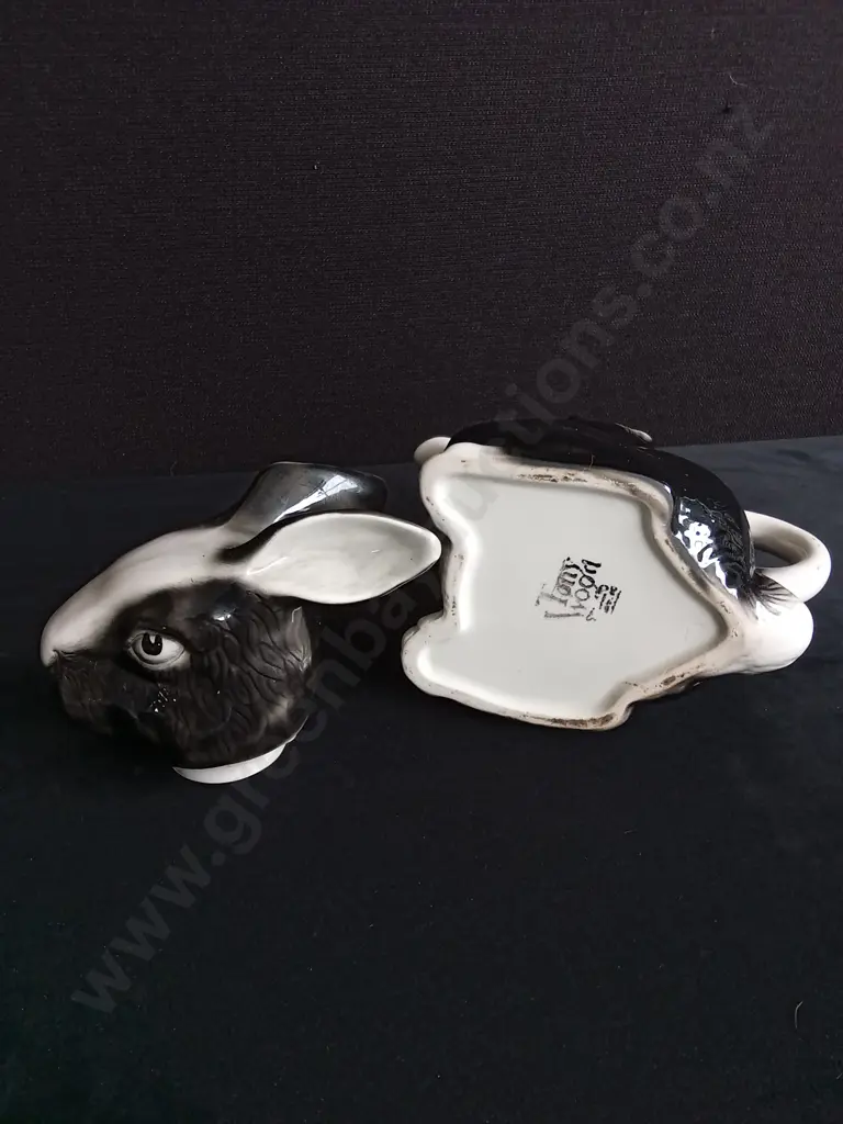 VINTAGE TONY WOOD NOVELTY TEA POT Image 1++