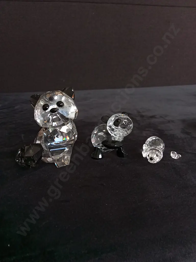 3 ANIMAL SWAROVSKI CRYSTALS ONE HAS BROKEN LEG Image 1++