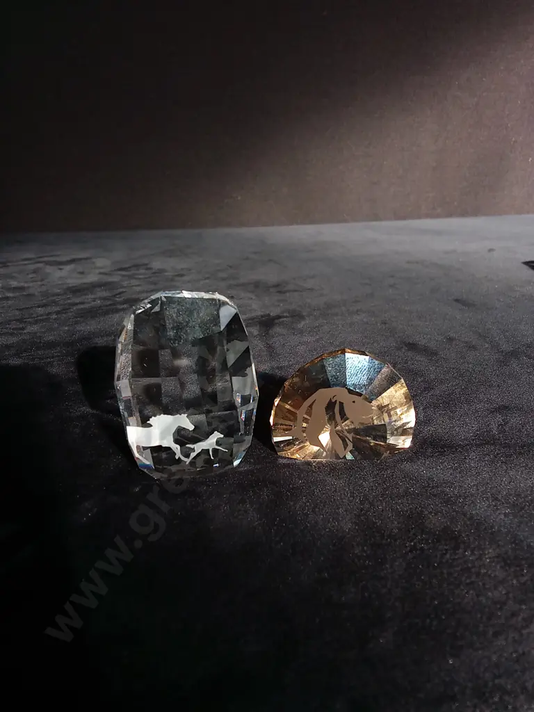 2 SWAROVSKI PAPER WEIGHTS Image 1++