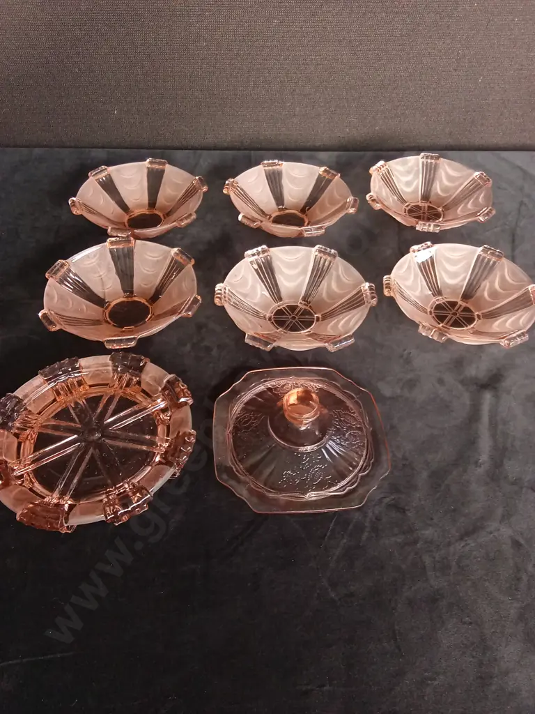 VINTAGE ART DECO GLASS DESSERT SET Image 1++