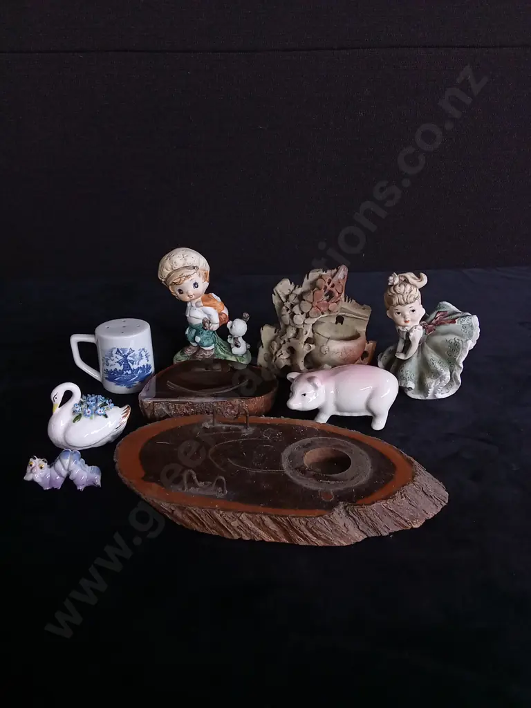 DECORATIVE ITEMS Image 1++