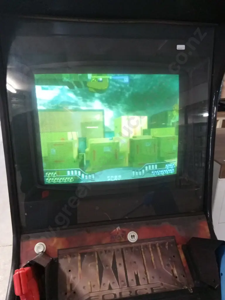 FULL SIZE "AREA 51" ARCADE GAME - WITH ORIGINAL CRT SCREEN - TESTED WORKS AND PLAYS, SET TO FREEPLAY Image 1++
