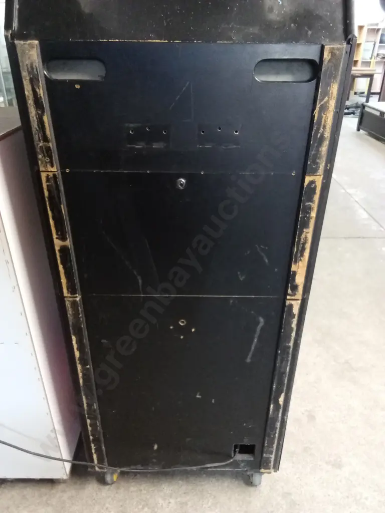 FULL SIZE "AREA 51" ARCADE GAME - WITH ORIGINAL CRT SCREEN - TESTED WORKS AND PLAYS, SET TO FREEPLAY Image 1++