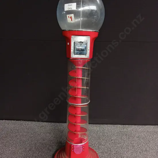 TORNADO VENDING MACHINE 1.42M TALL RED