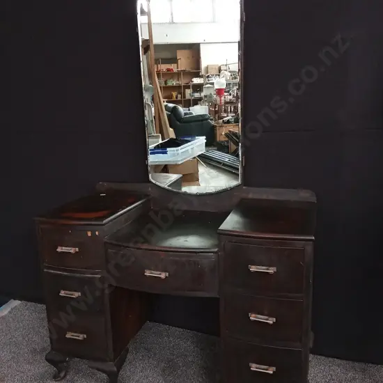 VINTAGE WOODEN VANITY DRESSER W 1.1 M X H 76 CM X D 52 CM (H INCLUDING MIRROR 1.69 CM)